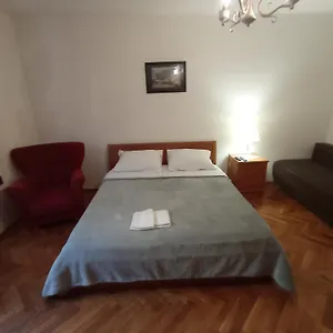  Habitación en casa particular Damjan